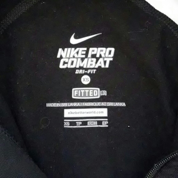 Nike Dri-Fit Quarter Zip - Picture 3 of 3